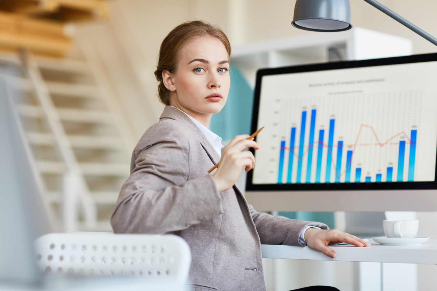 Tehnician activități economice (m6)